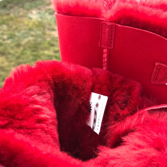 UGG Bailey Bow II Diagonal Stripes - Picture 5 of 6